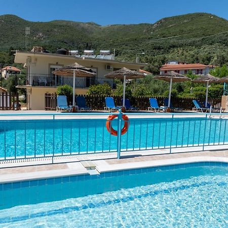 Lambrini Studios Parga Esterno foto