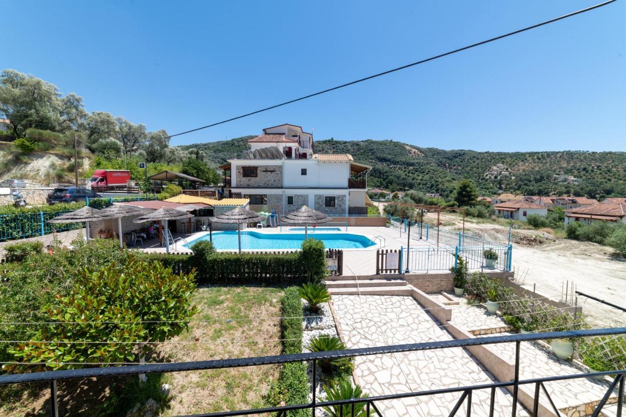 Lambrini Studios Parga Esterno foto