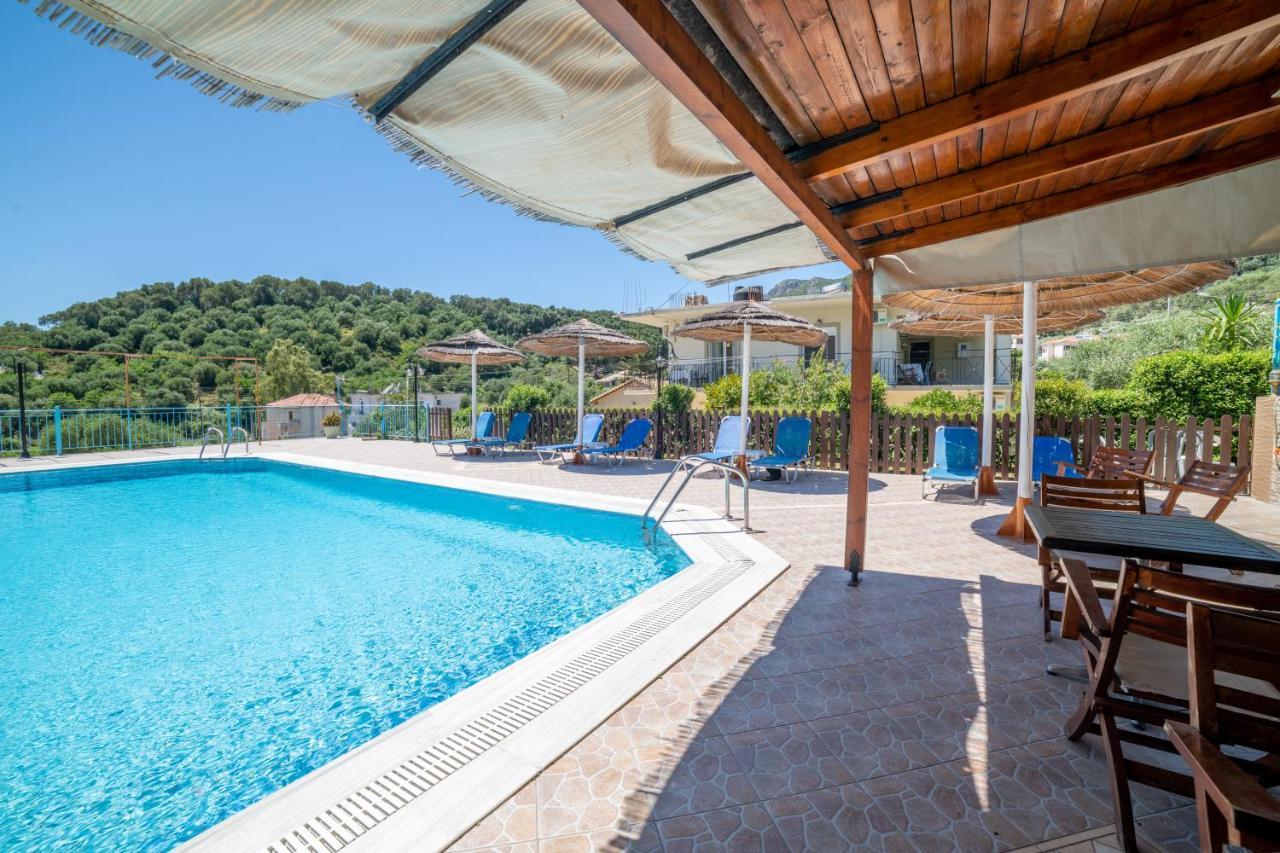 Lambrini Studios Parga Esterno foto