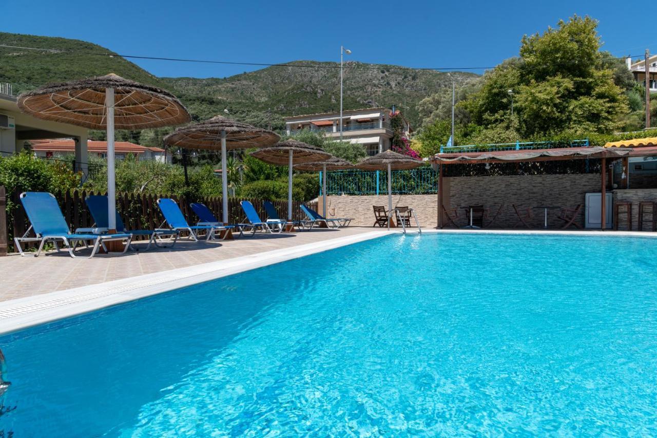 Lambrini Studios Parga Esterno foto